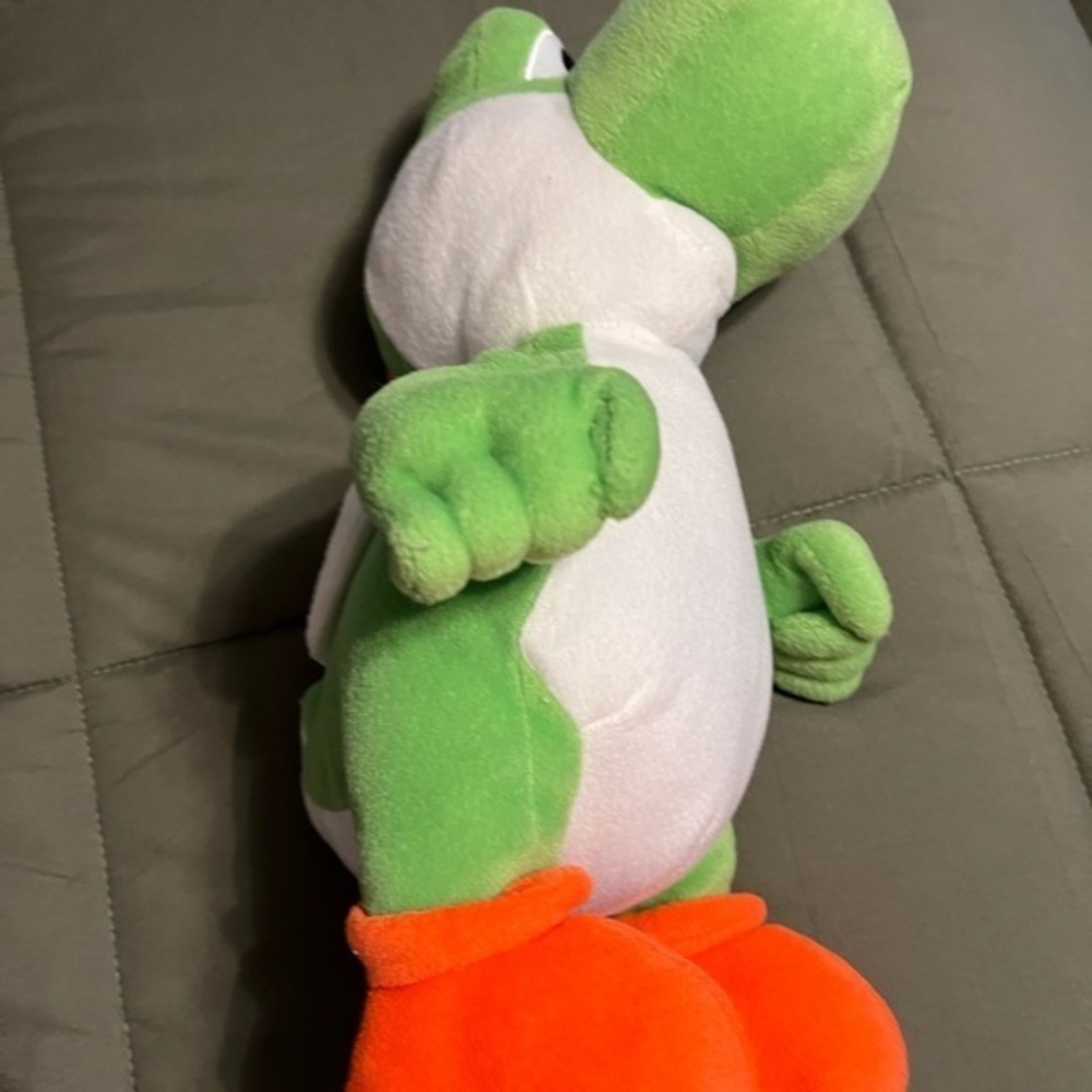 youshi mario brothers plush with pouch under his shell collectiors - Picture 5 of 7